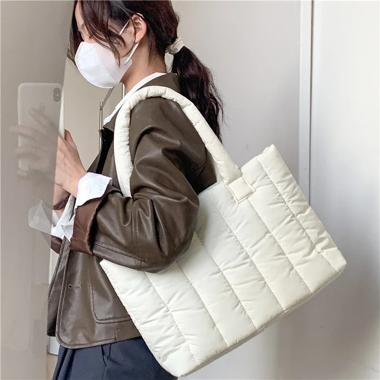 Casual Padded Large Capacity Tote Bag Designer Quilted Women Handbags Nylon Down Cotton Lady Shoulder Bag Big Shopper Purse 2022