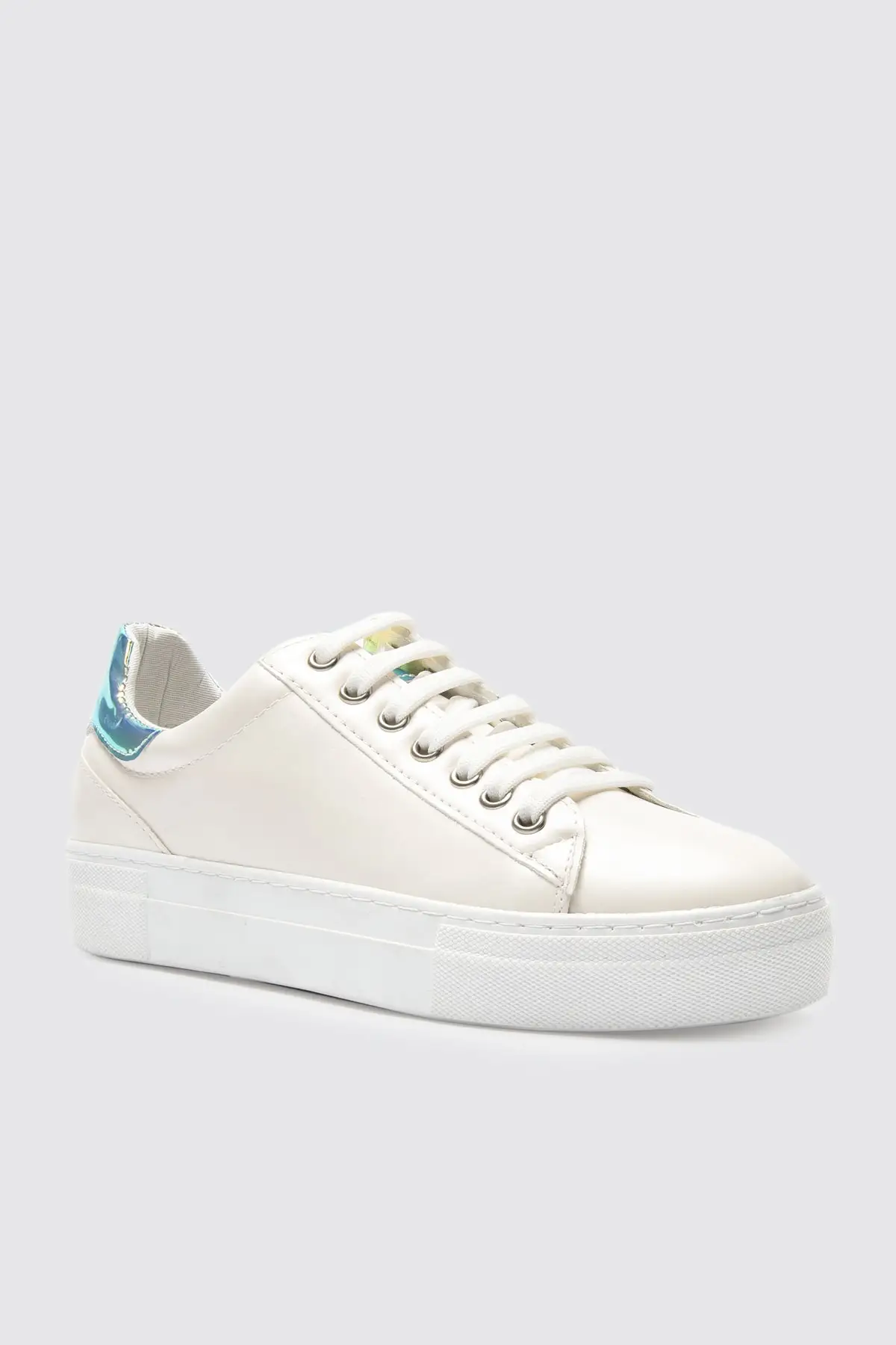 

Trendyol Hologram Detailed Woman Sneaker TAKSS21SN0004