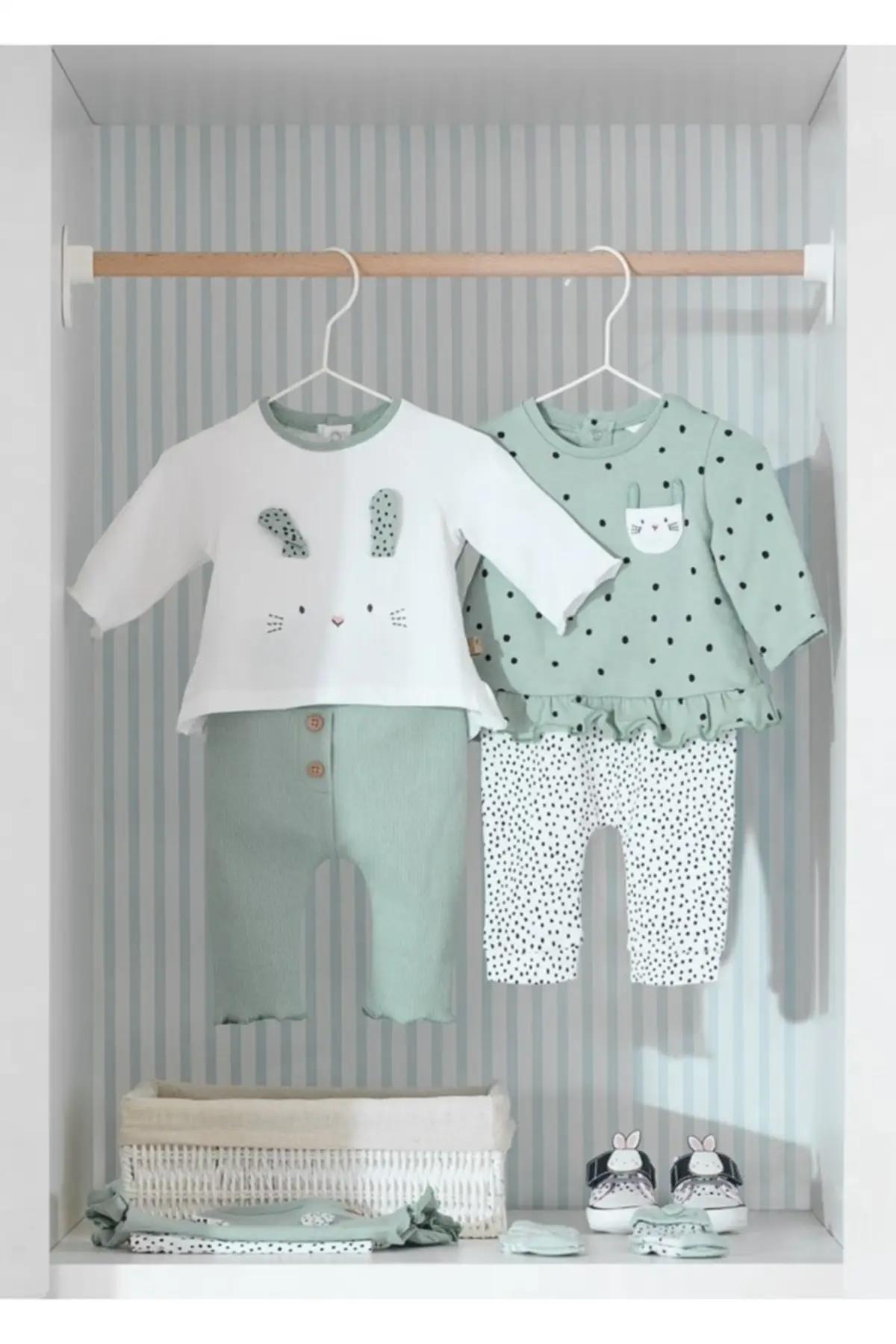 Newborn Girl Rabbit Detailed 4 Set Baby Suits Clothing