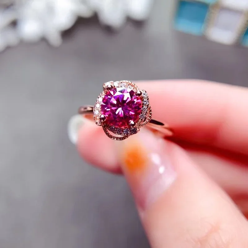 Пройти тест на бриллианты Классическое кольцо с розовым муассанитом и