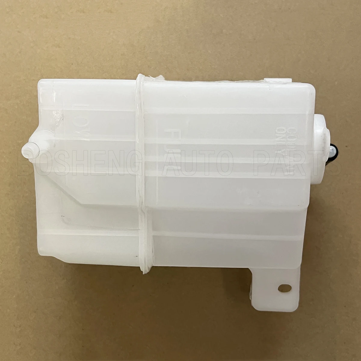 OEM B6BF-15-350B B6BF15350B B6BF 15 350B ZL01-15-350A Расширительный бак охлаждающей жидкости для MAZDA 323 1994-2004 Protege 1995-2003 (art.: 3920d48116860) - 3920d48116860