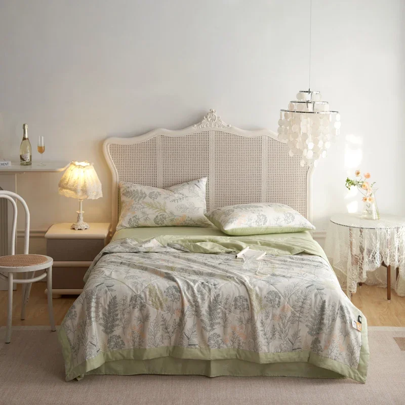 

Стеганое одеяло SVETANYA хлопковое 230x250 см