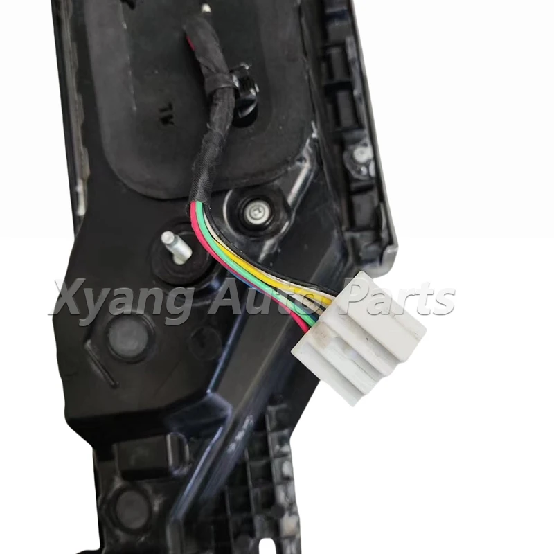 Фото Задний фонарь для FAW Bestune T99 2020-2023: стоп-сигнал, центральный задний фонарь, автомобильные аксессуары №3