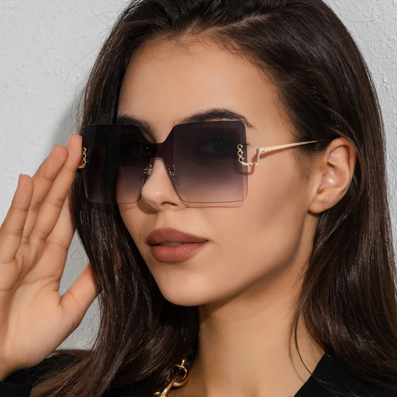 

New Large-frame Square Sunglasses Men and Women Trendy European and American Gradient Street Shooting Personality Glasses