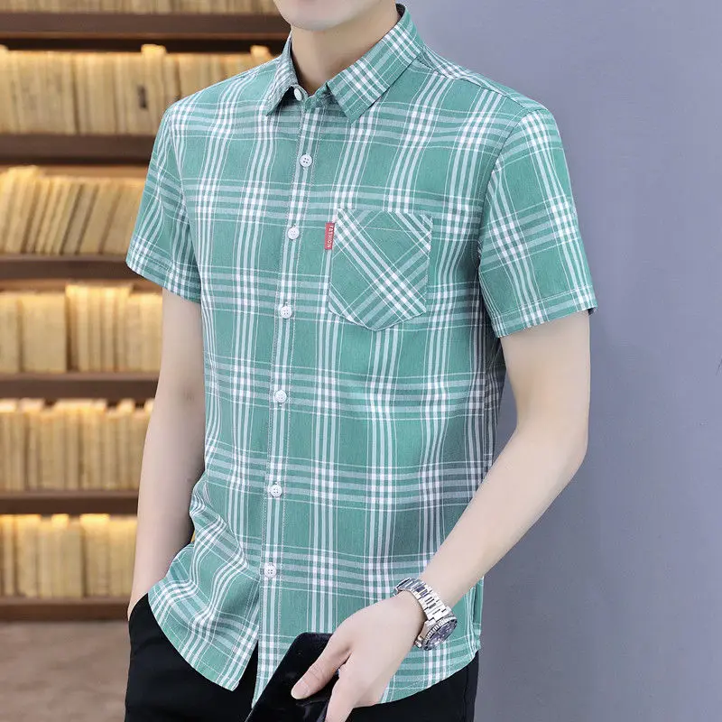 Men's Buttoned Down Short Sleeve Checkered Shirt Men Single Patch Pocket Quality Casual Regular-fit Plaid Cotton Shirts E71