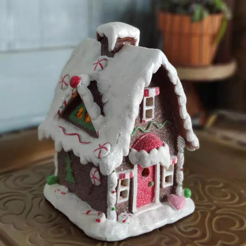 

Cute Fairy Tale Warm Christmas Lighting Crafts Snow House Ornament Home Retro American Decorative Resin Christmas House