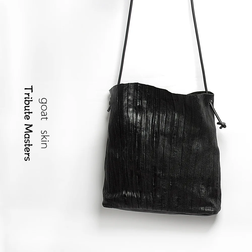 

2022 New Wrinkled Sheepskin Shoulder Bag Vintage Black High Quality Women's Bag