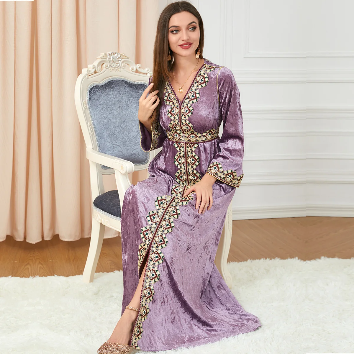 Muslim Women's Gold Velvet Embroidery Loose V-neck High-end Long-Sleeved Dress Turkish Abaya Arab Islamic Women's Kaftan Gown