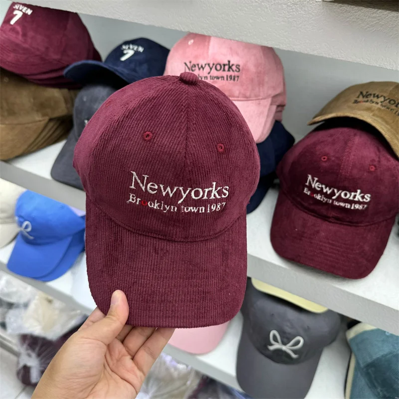 Бейсболка для женщин и мужчин вельветовая кепка в стиле ретро с вышитыми буквами