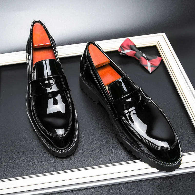 

Shoes Male Pointed Loafers Patent Leather Driving Shoes Original Men Formal Club Wedding Party Shoes Men Designer Shoes