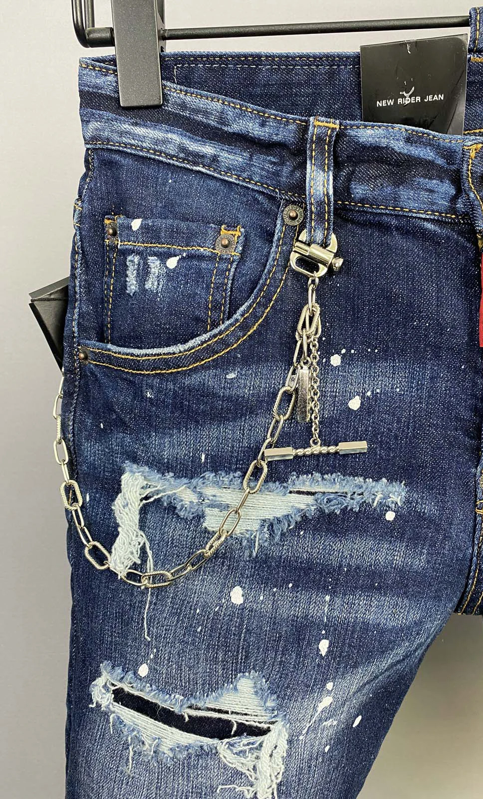 2023 Summer New D2 Jeans Trendy Men's 5/4 Denim Shorts Fashion Slim Fit Elastic Speckled Ink Shorts Men's Trendy Hole