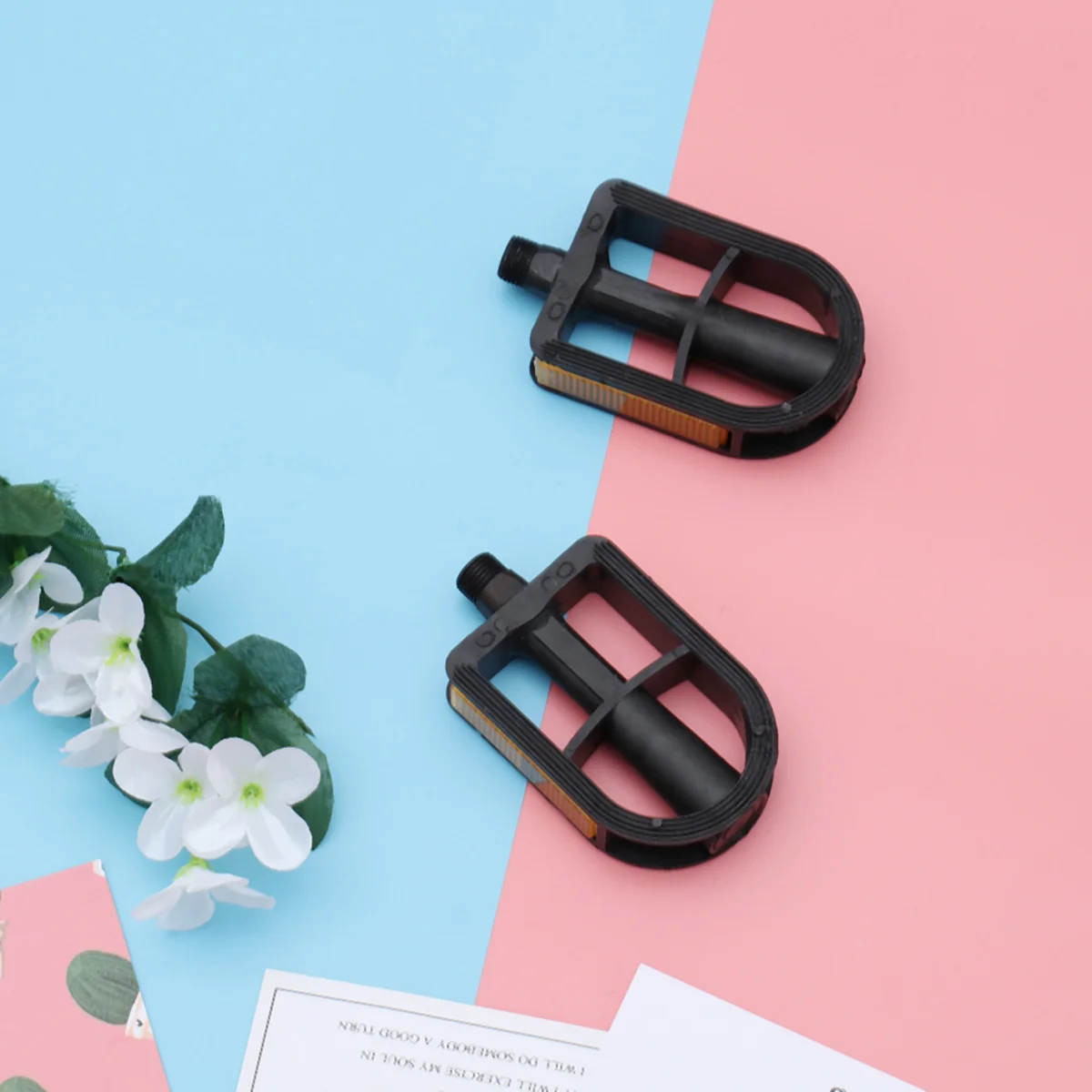 

1pcs Aluminum Bike Pedals Lightweight Stable Plat Non- Cycle Pedal Bike Pedals Bike Treadles for Mountain Cycling Childrens