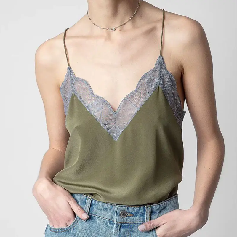 

Топ женский весенне-летний с V-образным вырезом