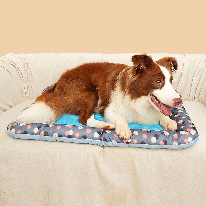 

Dog Cooling Mat Pet Ice Pad Teddy Mattress Pet Cool Mat Bed Cat Summer Keep Cool Ice Silk Cooling Dog Mat for Dogs Pet Blankets