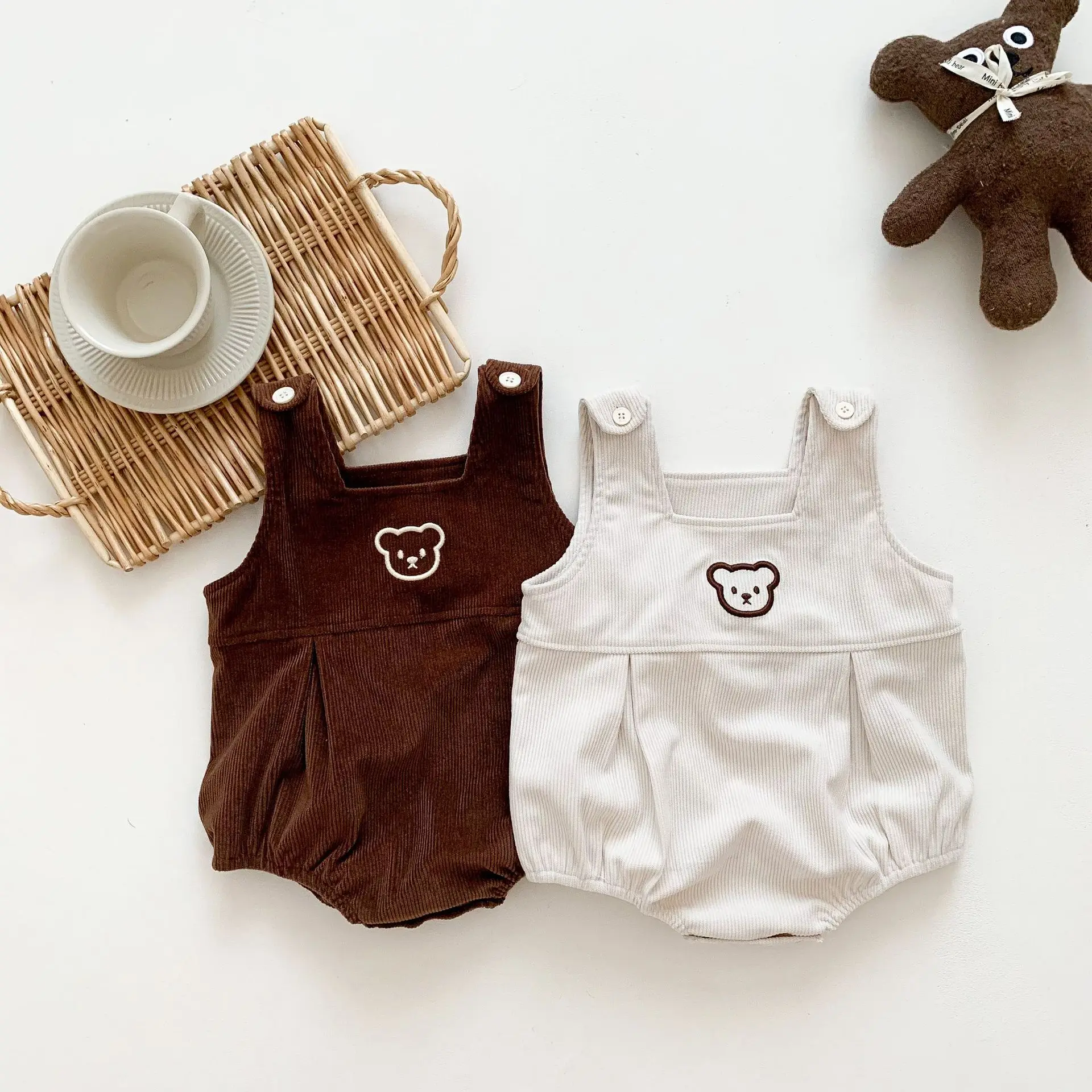 

2022 Autumn New Children Boy Girl Cartoon Bear Suspenders Jumpsuit Baby Embroidery Cotton Romper Kid Casual Pure Color Onesie
