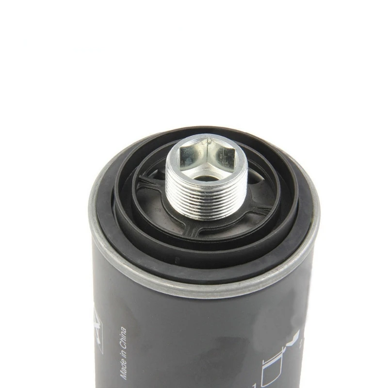 Масляный фильтр двигателя автомобиля OEM No.06J 115403 Q для VW Beetle Eos Jetta Golf Passat Tiguan Audi A3 TT