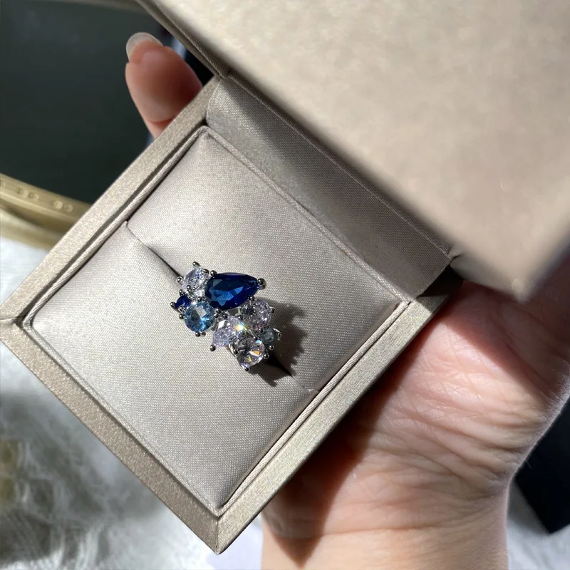 

Original geometric row ring female personality niche mix and match style light luxury high-grade plated 18K gold ring