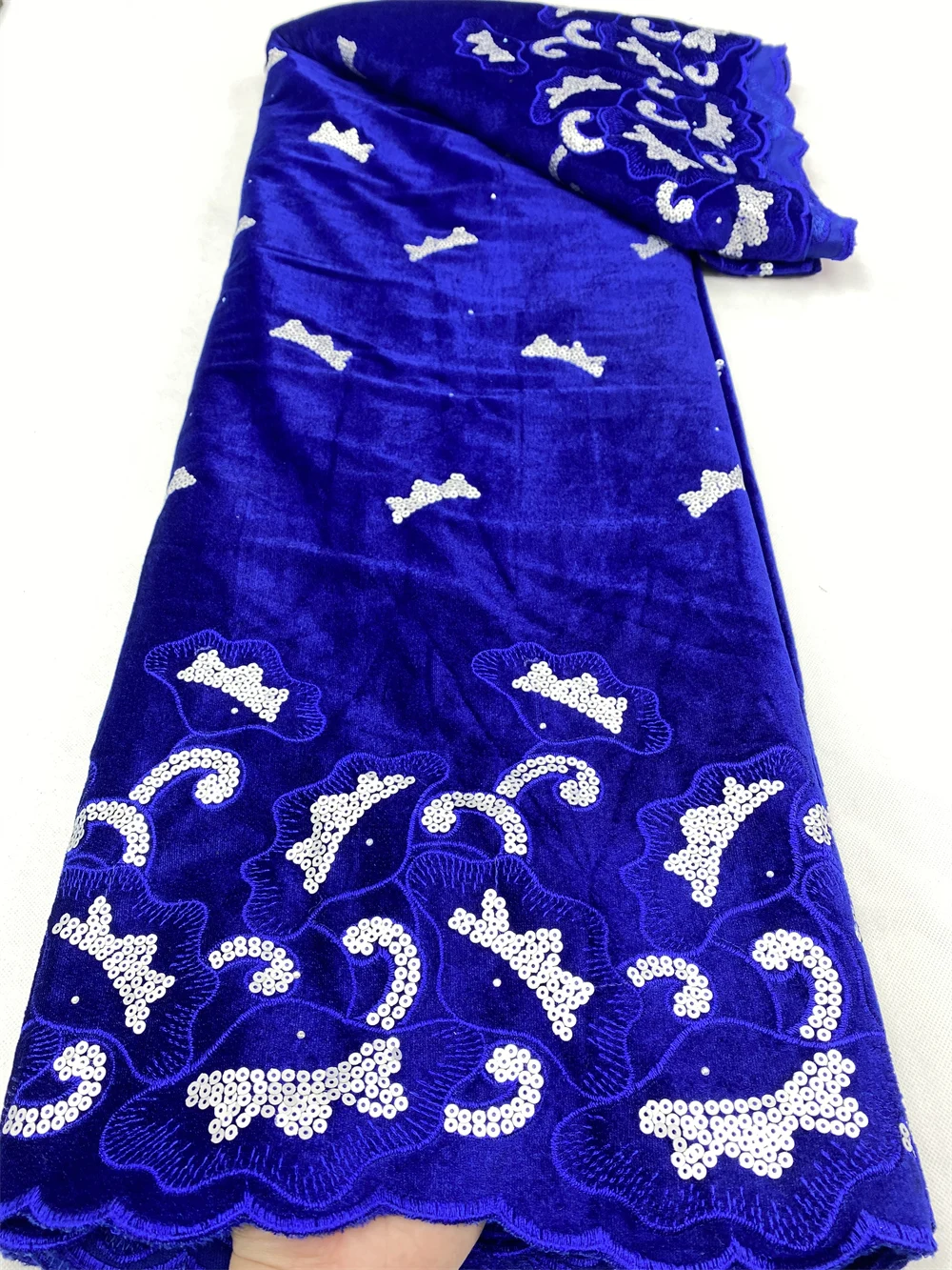 

Latest African Velvet Lace Fabric 2022 French Tulle Lace Fabric Embroidery Nigerian Sequins Lace Fabrics For Wedding Dress 4844B