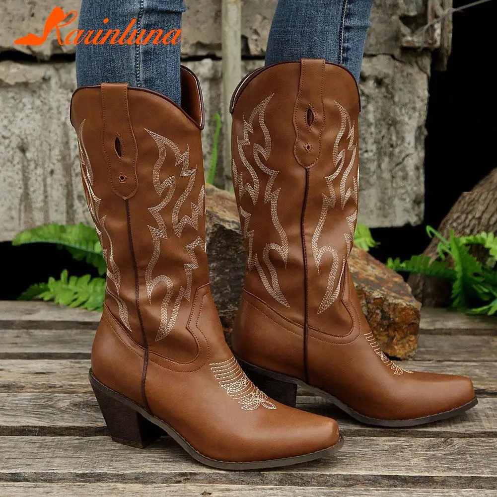 Western Boots Pointed Toe Mid Calf Boots Autumn Winter 2023 Vintage Style Embroidery Boots Thick Heels Comfy Walking Lady Boots