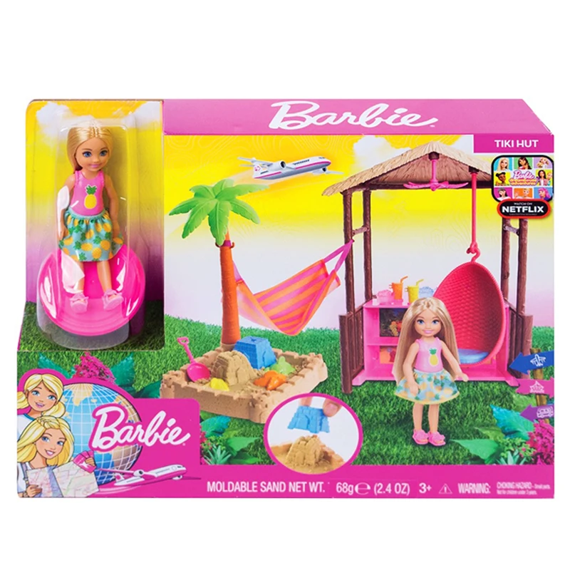 

Barbie FWV24 Chelsea Doll Tiki Hut Playset with 6-Inch Blonde Doll Hut with Swing Hammock Moldable Sand Action Figure Model Toys