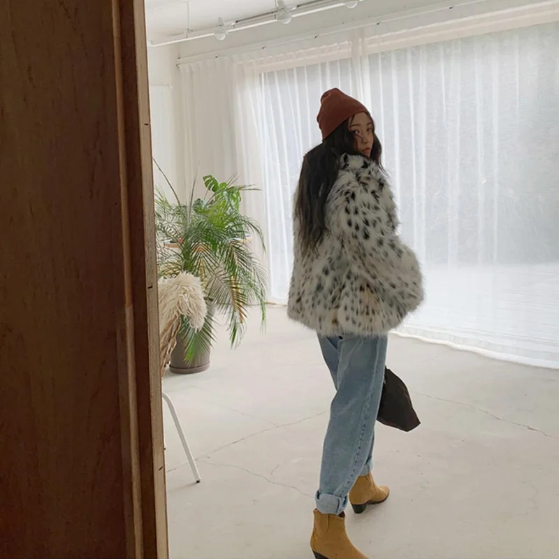 Notched Collar Hairy Shaggy Tuscan Cat Leopard Fur Jacket Long Sleeve Furry Fur Women Jacket Short Outerwear Faux Fur Winter