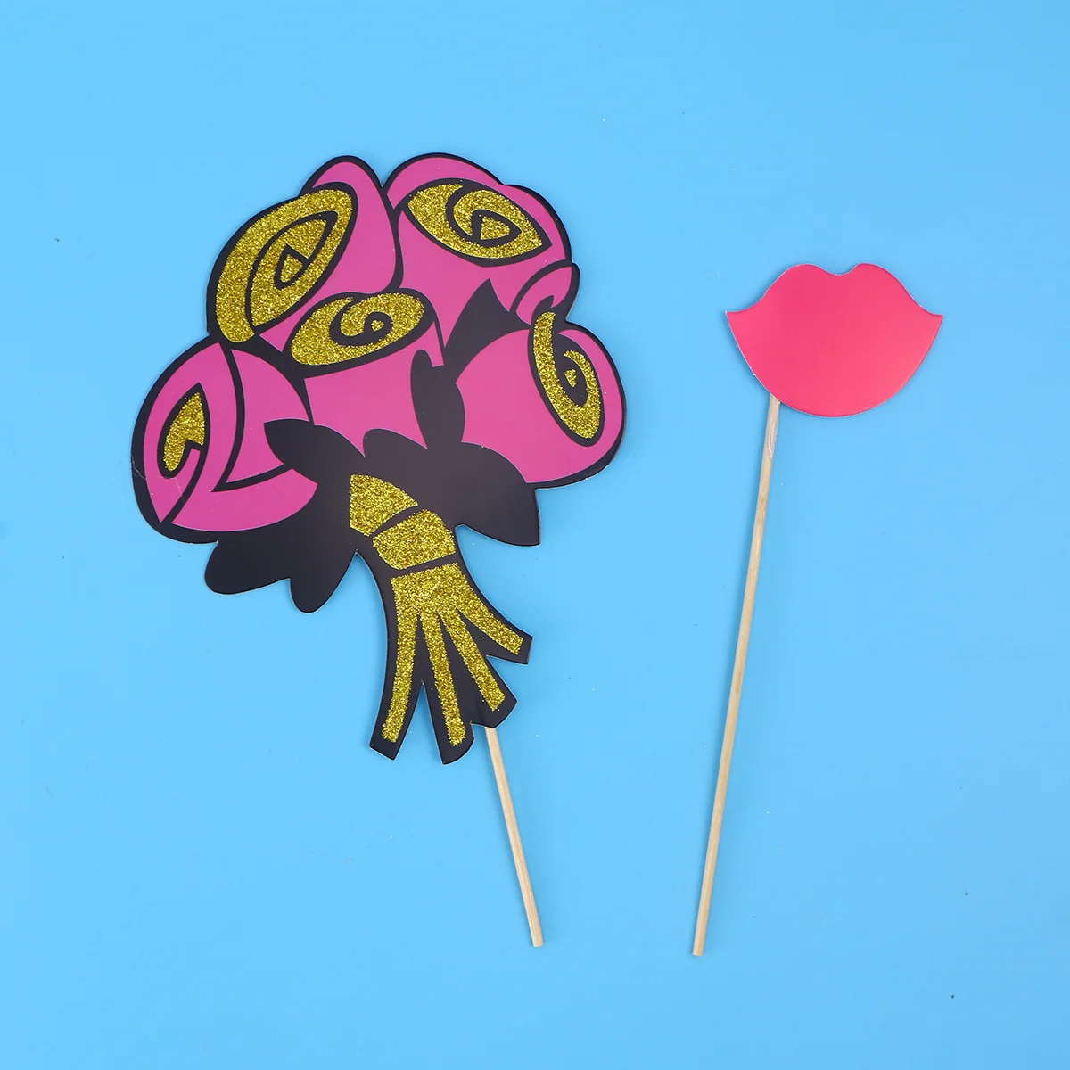 

19pcs Bachelor Party Photobooth Props Beard Lips Party Decorations Camera Photo Booth Props