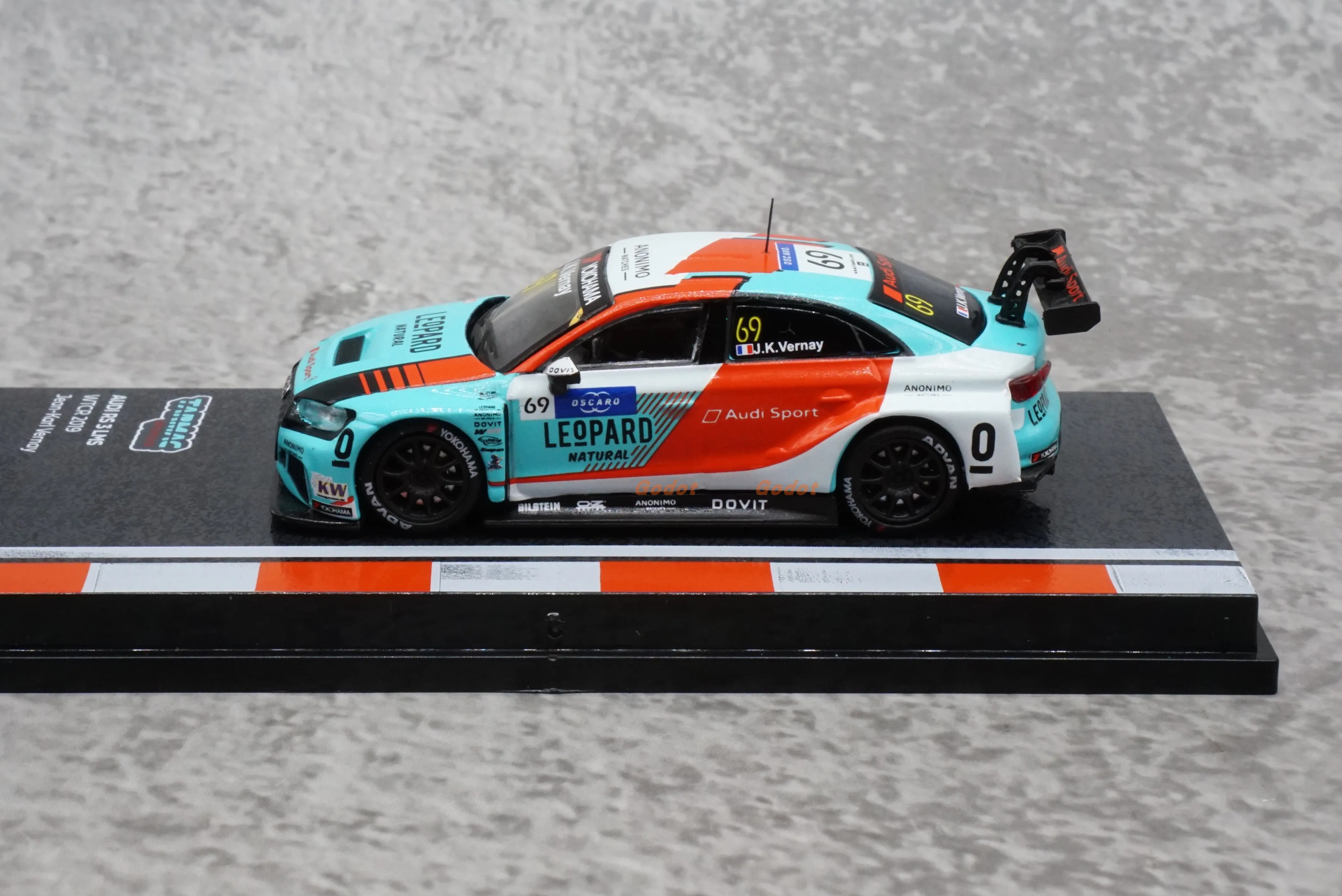 

Игрушка TW 1:64 rs3 LMS литый под давлением модель автомобиля из сплава по удивительной цене
