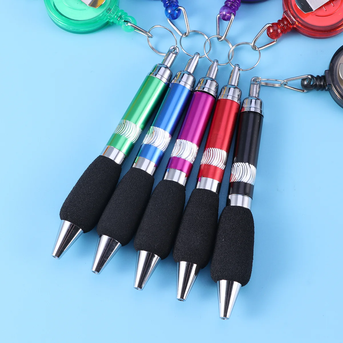 

3-in-1 Handy Retractable Badge Reel Pen & Belt Clip Keychain & Carabiner - 5 pcs/set (Mixed Color)
