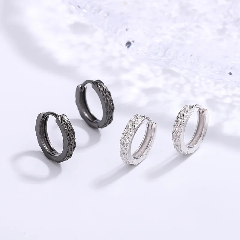 

S925 Sterling Silver Earrings New Trend Simple Earrings Men and Women's Trend Personalized Small Circle Ear Hole Earrings