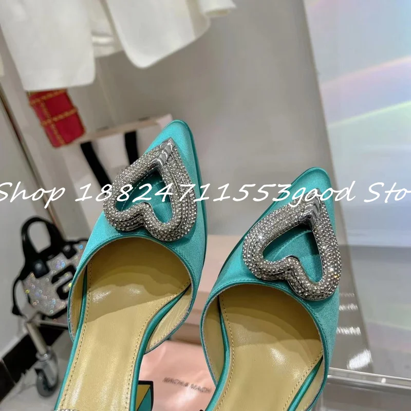 Рисунок 2 - Женские босоножки на платформе и высоком каблуке