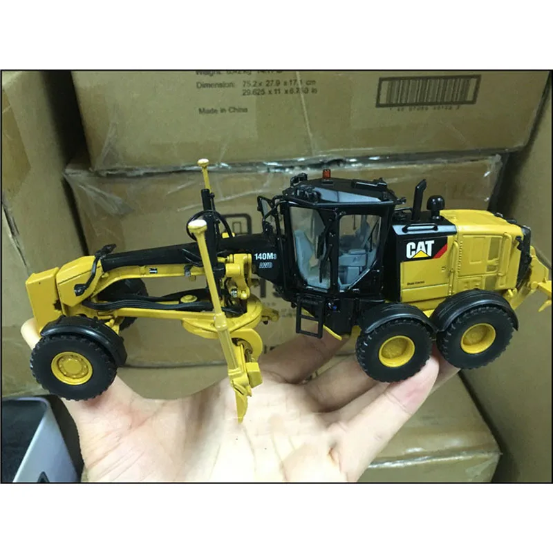 

DM CAT Carter 1:50 140M3 Grader Alloy Engineering Vehicle Model 85544 Adult Classic Collection Display Gift Ornament