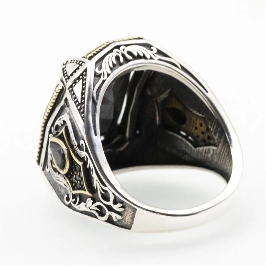 Оригинальное мужское кольцо с черным кубическим цирконием в турецком стиле