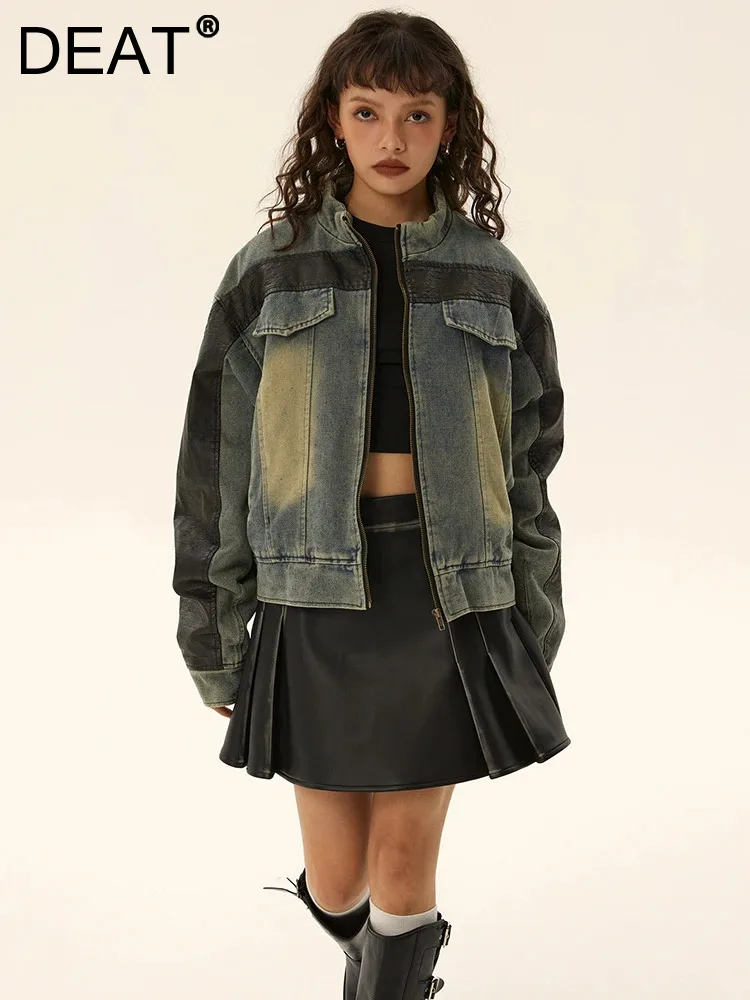

Женская джинсовая куртка на молнии DEAT, Короткая свободная хлопковая куртка контрастных цветов, модель 7AB2174 на зиму, 2023