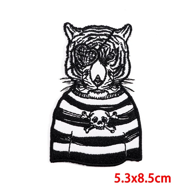 30 шт./лот роскошная нашивка с вышивкой в стиле аниме гусь тигр призрак медведь