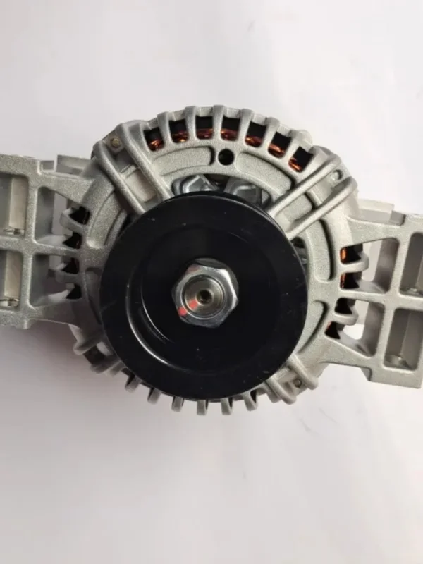 Chenglong Объединенный тяжелый грузовик Yuchai генератор высокой мощности AVi144E3003