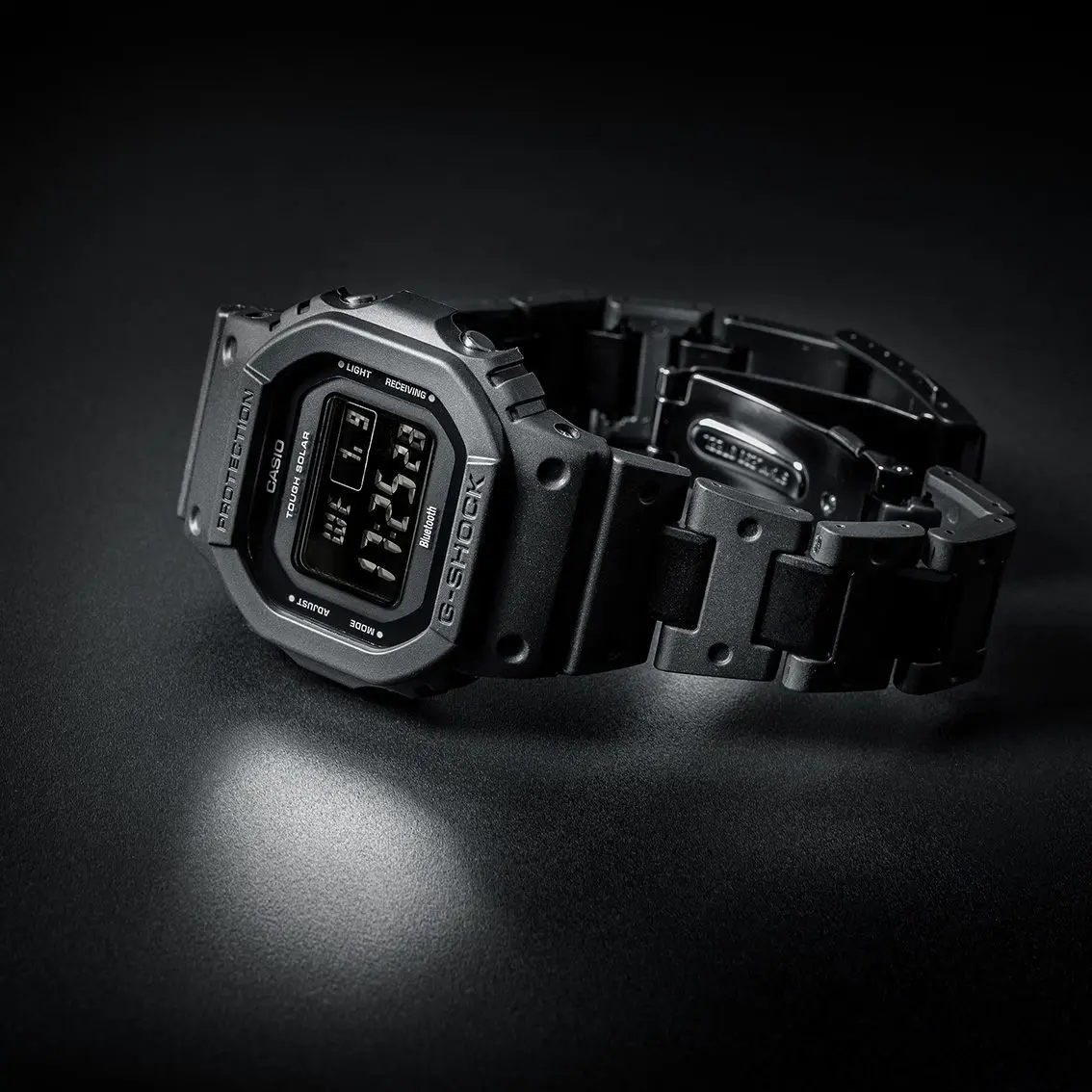 Часы Casio G-SHOCK GW-B5600BC-1BER 
