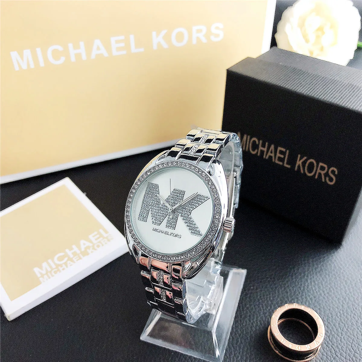 Фото Совершенно новая модная сумка Michael Kors MK с кристаллами в виде букв, розовая, стильная и индивидуальная женская сумка. №4