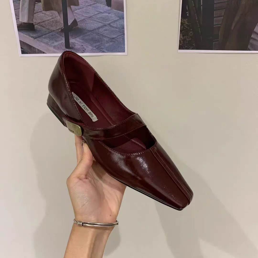 Осень 2024 новая модная осенняя повседневная женская обувь на низком каблуке с