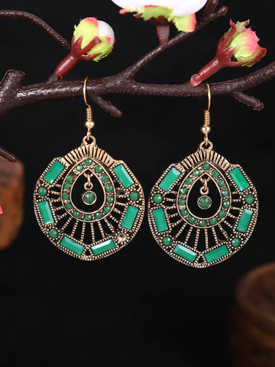 

Smoke Rain Daisy 2023 New Round Water Drop Openwork Vintage Earrings Women's Personality Internet Celebrity Clothing Accessories