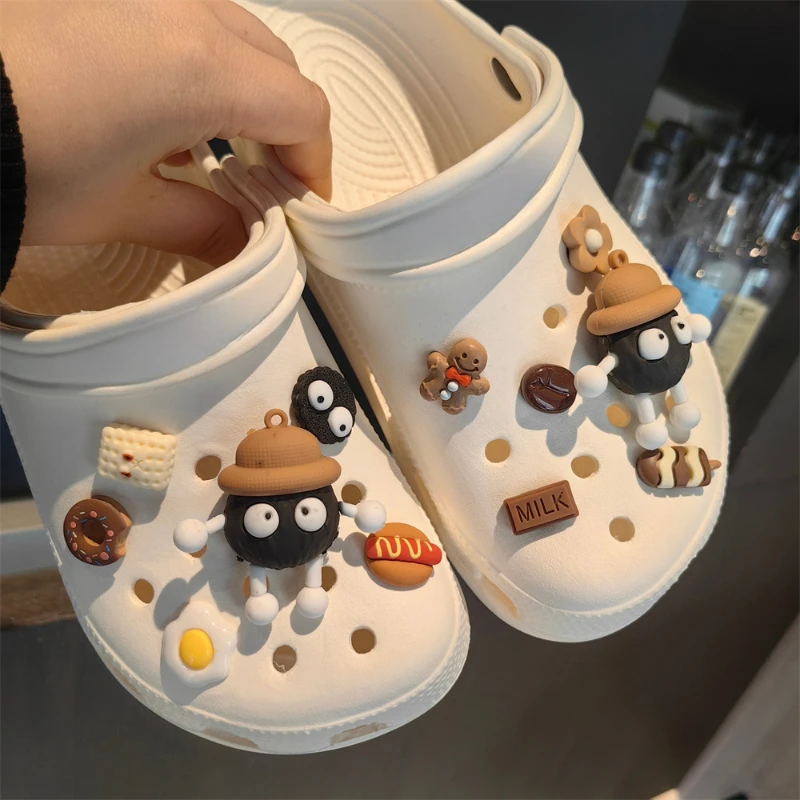 Новинка 2024 черно-белый контрастный угольный шар комплект обуви с отверстием для