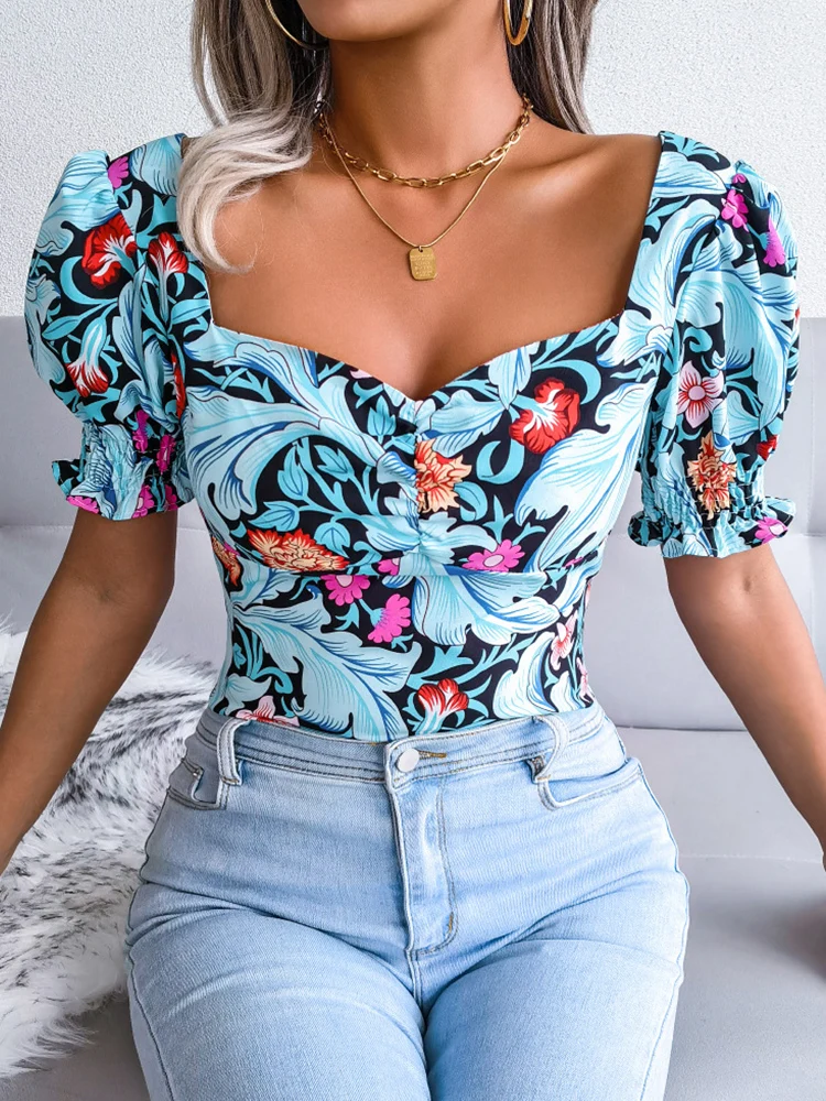 

Женская шифоновая блузка с коротким рукавом, квадратным вырезом и цветочным принтом