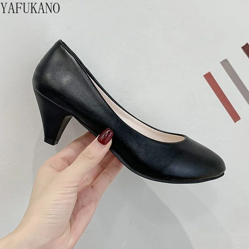 

Classic Basic Mid Heel High Heels Fashion Simple Office Work Shoes Thin Heel Patent Leather Casual Single Shoes Ladies Pumps 5Cm