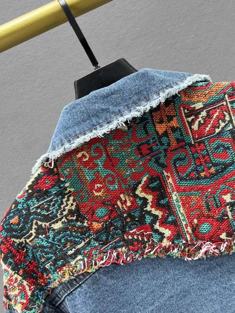 Женское джинсовое пальто с вышивкой новинка весны 2024 свободный Приталенный топ