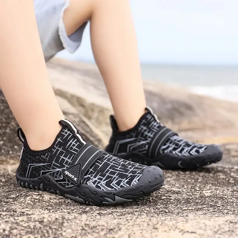 Kids Non-slip Water Shoes Quick Dry Lightweight Sport Shoes For Beach Swim Pool
