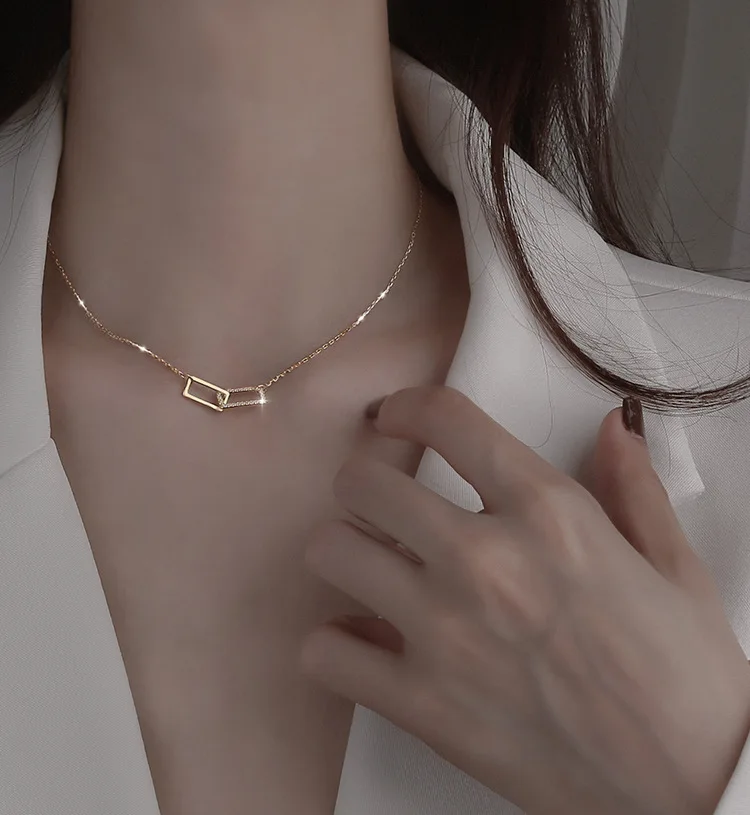 

S999 Sterling Silver Interlocking Necklace, Female INS, Cool Style, Simple and Light Luxury, Niche Design, Collarbone Chain