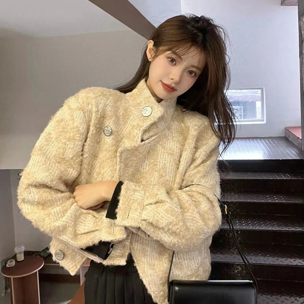 

French Small Fragrance Jacket Women's 2022 Early Spring New Fashion Temperament Design Sense Versatile Celebrity Lady Short Coat