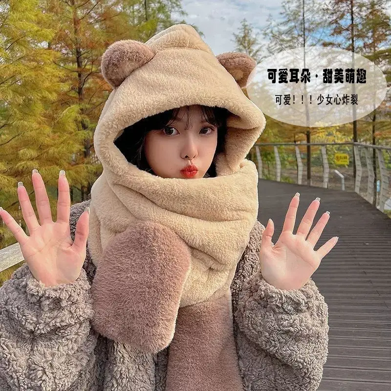 Зимняя шапка с медведем шарф один