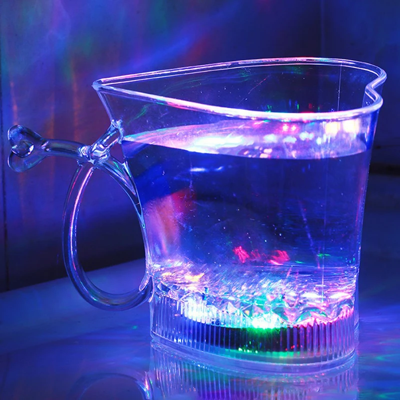 

300ml Creative Flashing LED Color Change Water Activated Light up Beer Whisky Drink Cup Beer Glass Cup For Bar Club