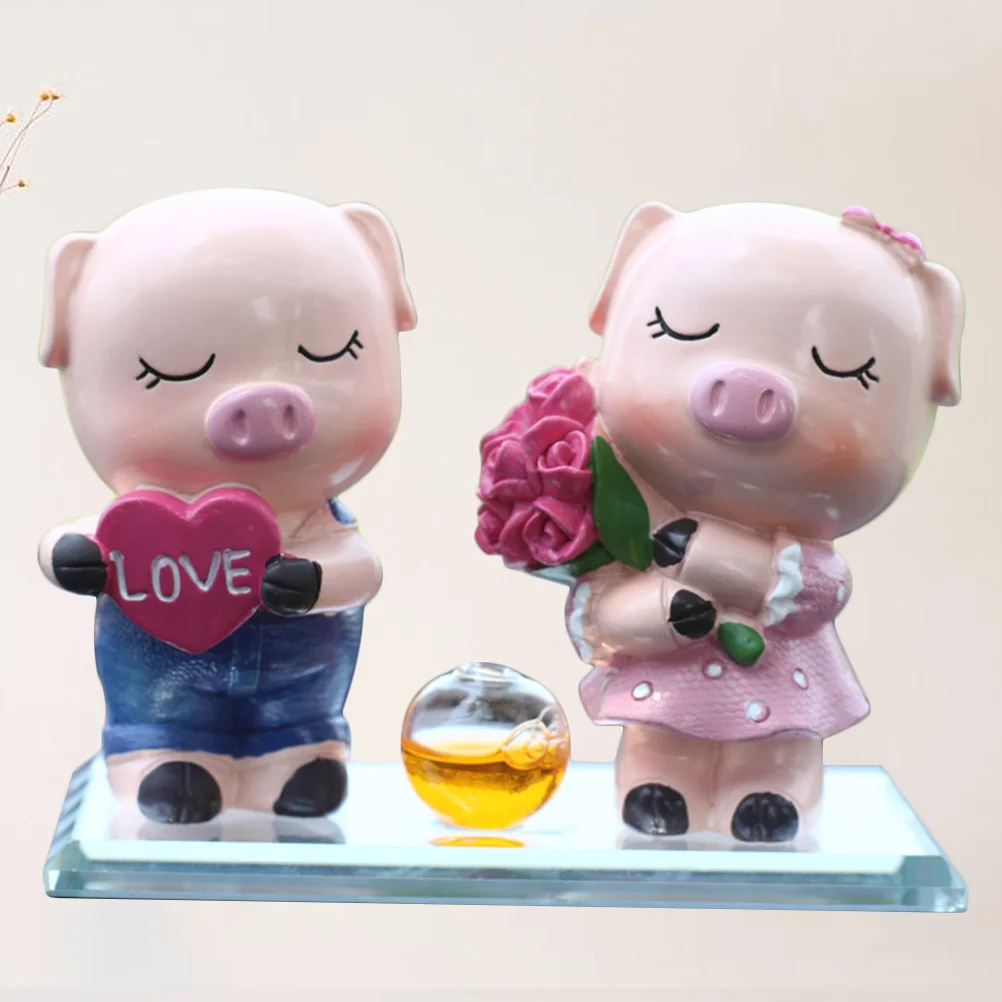 

1pc Couple Figurine Artistic Resin Craft Ornament with Bottle for Home Store Car