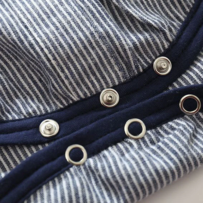 Комбинезон для мальчиков 3-24 месяцев хлопковый с бабочкой и шортами на бретелях |